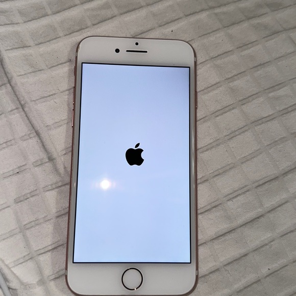 32GB Rose Gold iPhone 7